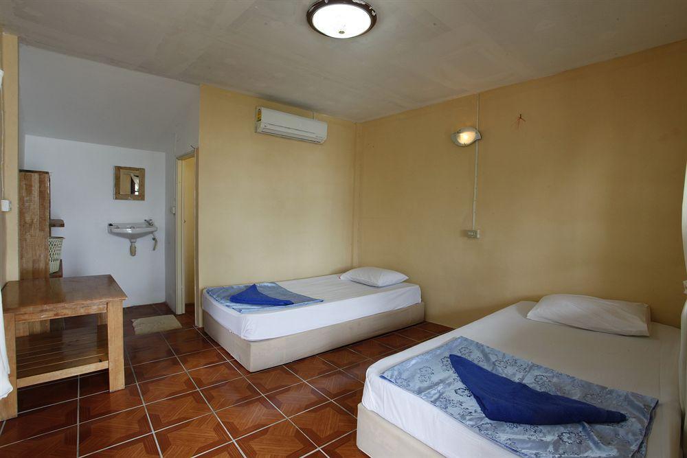 Leela Beach Resort Haad Rin Exterior foto