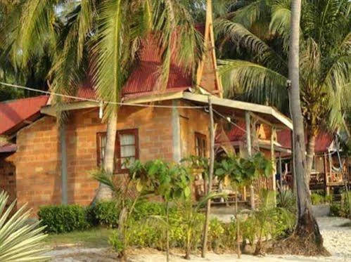 Leela Beach Resort Haad Rin Exterior foto